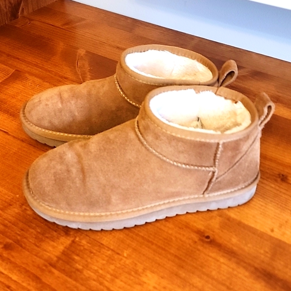 Cushionaire mini boots